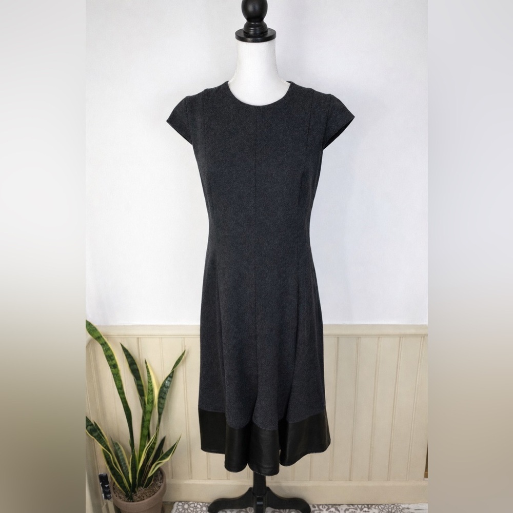 Akris Punto Fit & Flare Dress 4/6 Gray Minimalist Quiet Luxury Career Old Money